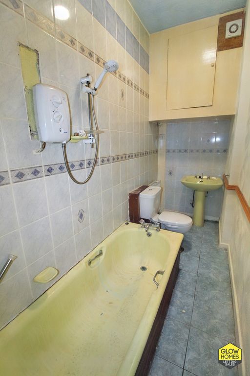 2 bed flat for sale in Sidney Street, Saltcoats KA21, £38,000