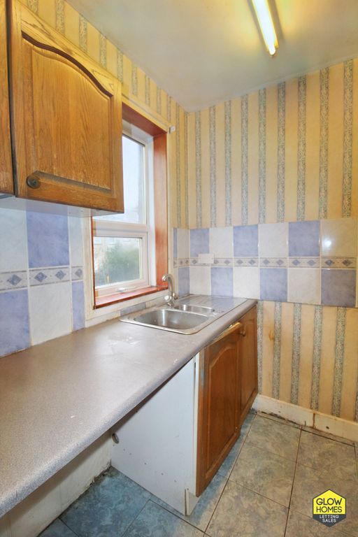 2 bed flat for sale in Sidney Street, Saltcoats KA21, £38,000