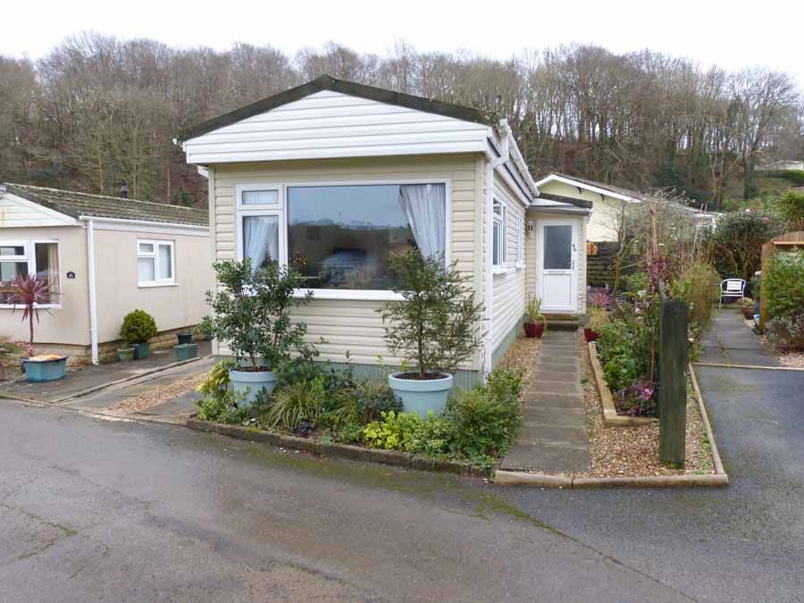 2 bed mobile/park home for sale in Cosawes Park Homes, Perranarworthal TR3, £110,000