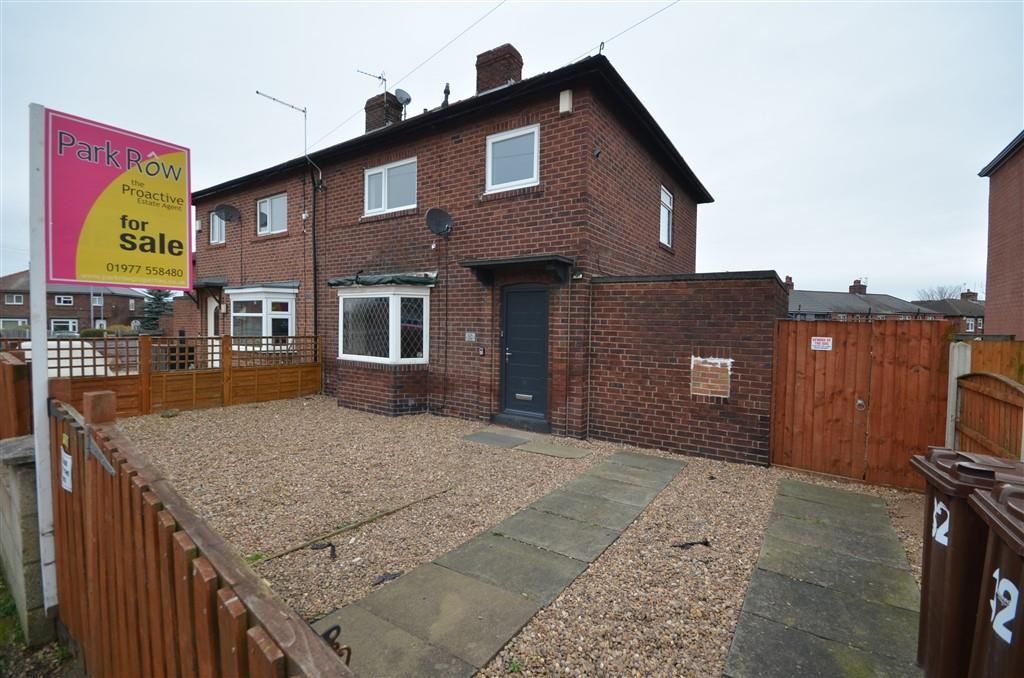 3 bed semi-detached house for sale in Birkhill, Castleford WF10, £120,000