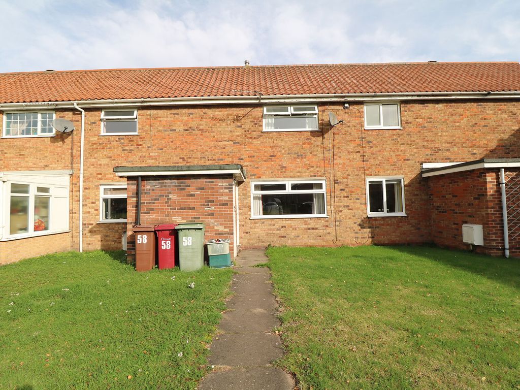 3 bed terraced house for sale in Fieldside, Epworth, Doncaster DN9, £149,950