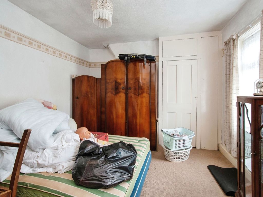 3 bed terraced house for sale in Bridgend Road, Llangynwyd, Maesteg CF34, £115,000