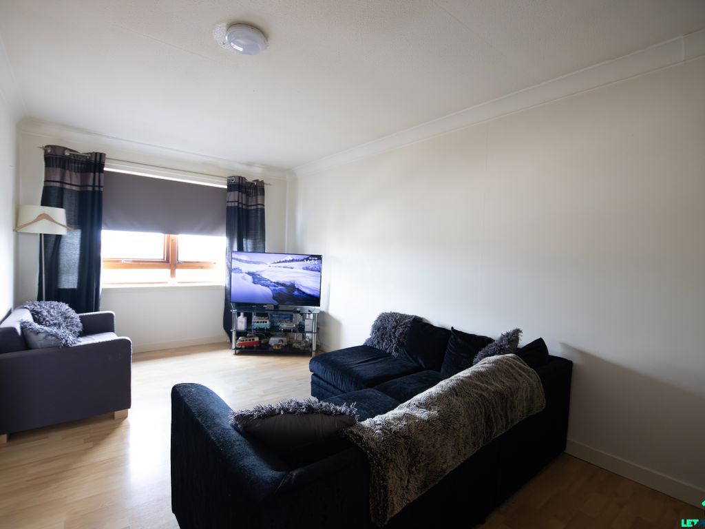 1 bed flat for sale in Paisley Road, Renfrew PA4, £40,000