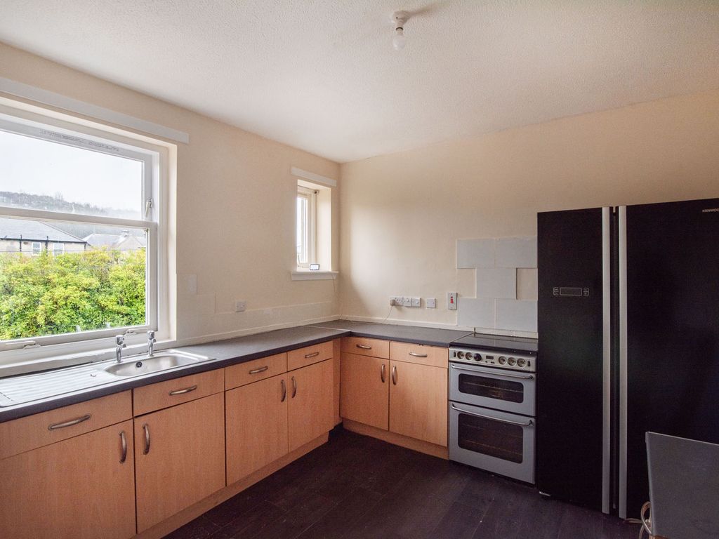 3 bed flat for sale in Keir Avenue, Stirling FK8, £110,000