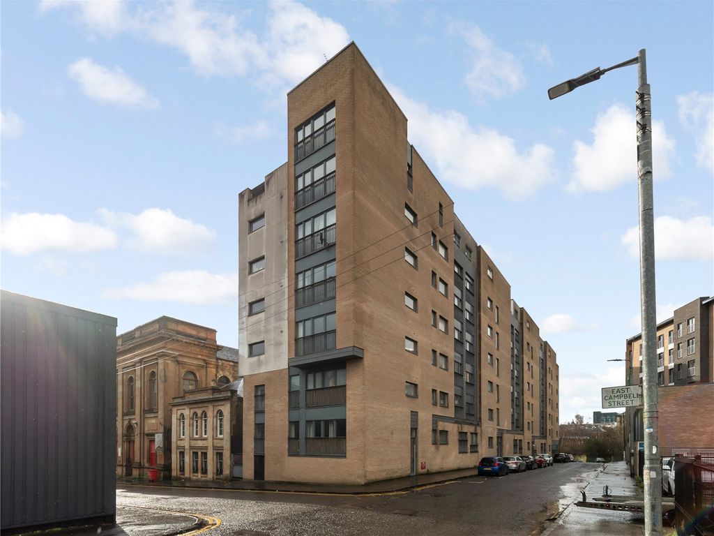 2 bed flat for sale in Bell Street, Glasgow G4, £189,000