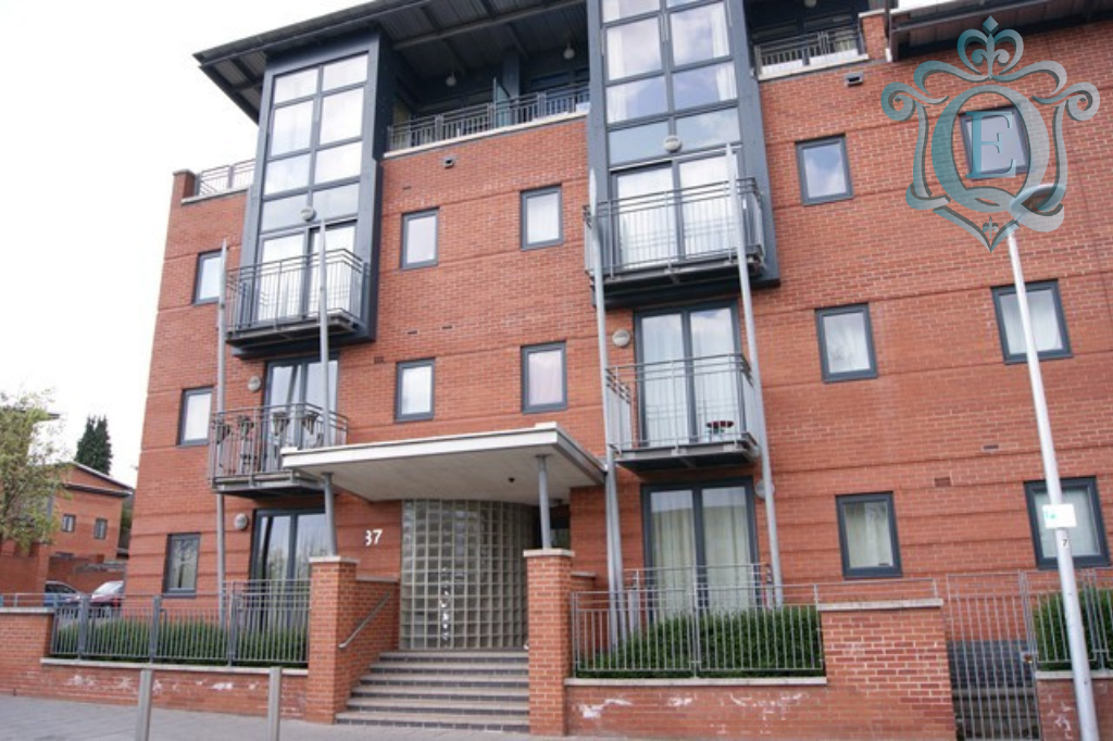 1 bed flat for sale in Springfield Road, Poole B66, £100,000