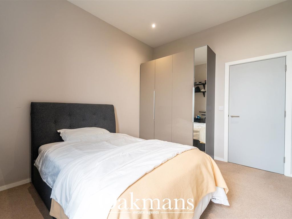 1 bed flat for sale in Bournville Lane, Bournville, Birmingham B30, £165,000