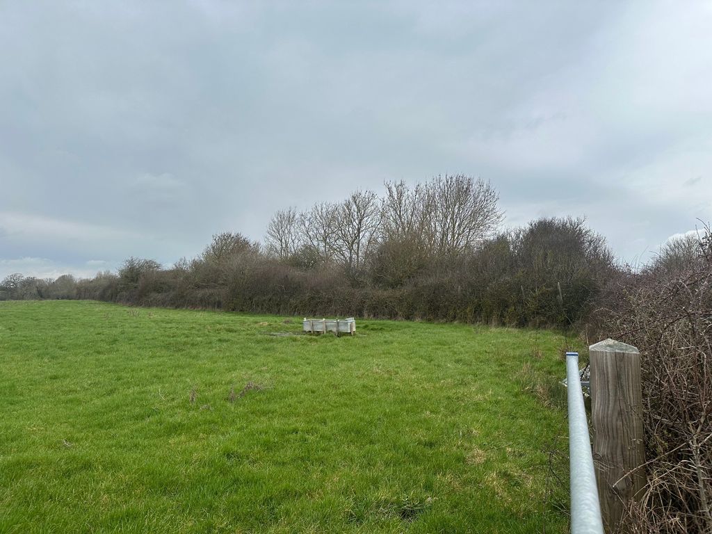 Land for sale in High Street, Ludgershall Nr Bicester HP18, £75,000