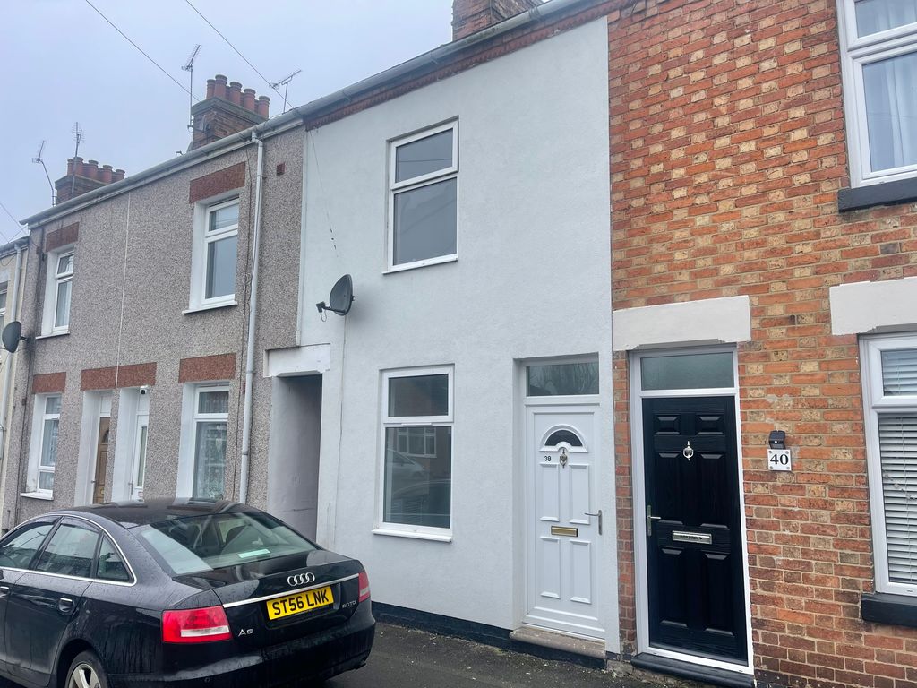 2 bed terraced house for sale in Victoria Street, Narborough, Leicester LE19, £200,000