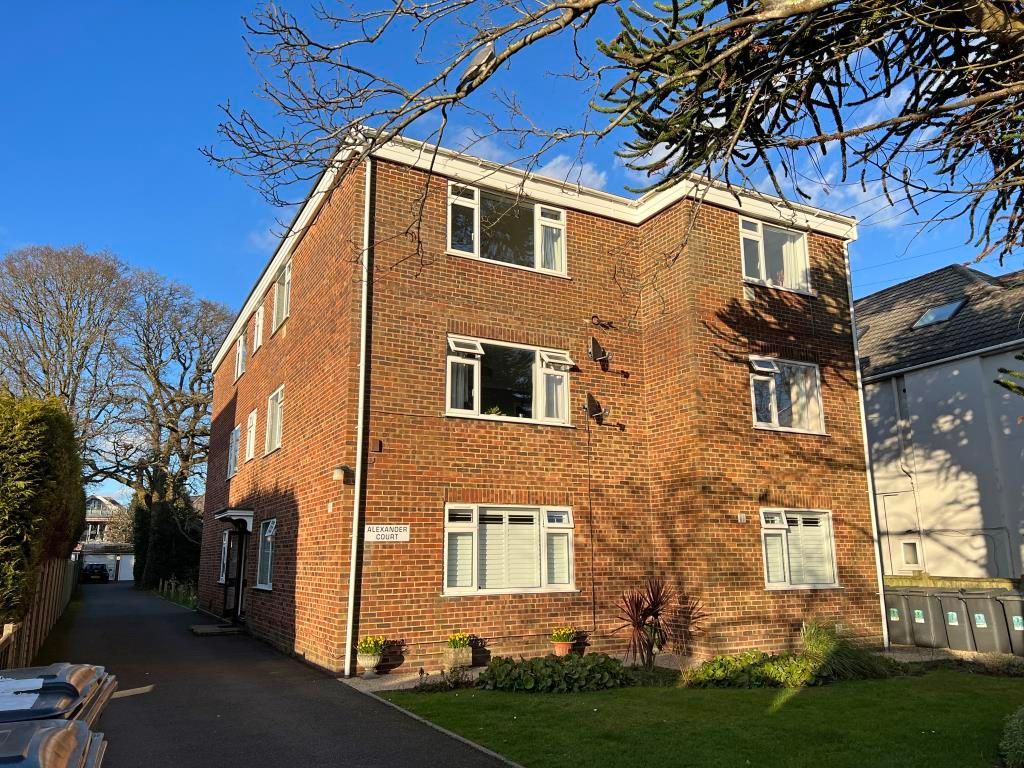 2 bed flat for sale in Flat 6, Alexander Court, 106 Richmond Park Road, Bournemouth BH8, £140,000