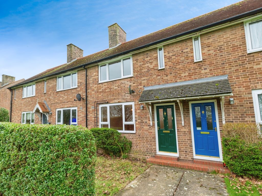 2 bed terraced house for sale in The Close, Thirsk YO7, £157,000