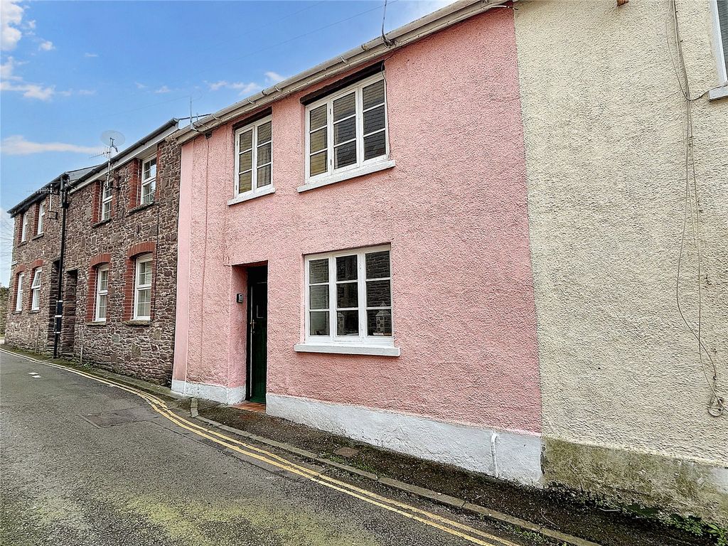 2 bed terraced house for sale in St. Michael Street, Brecon, Powys LD3, £162,000