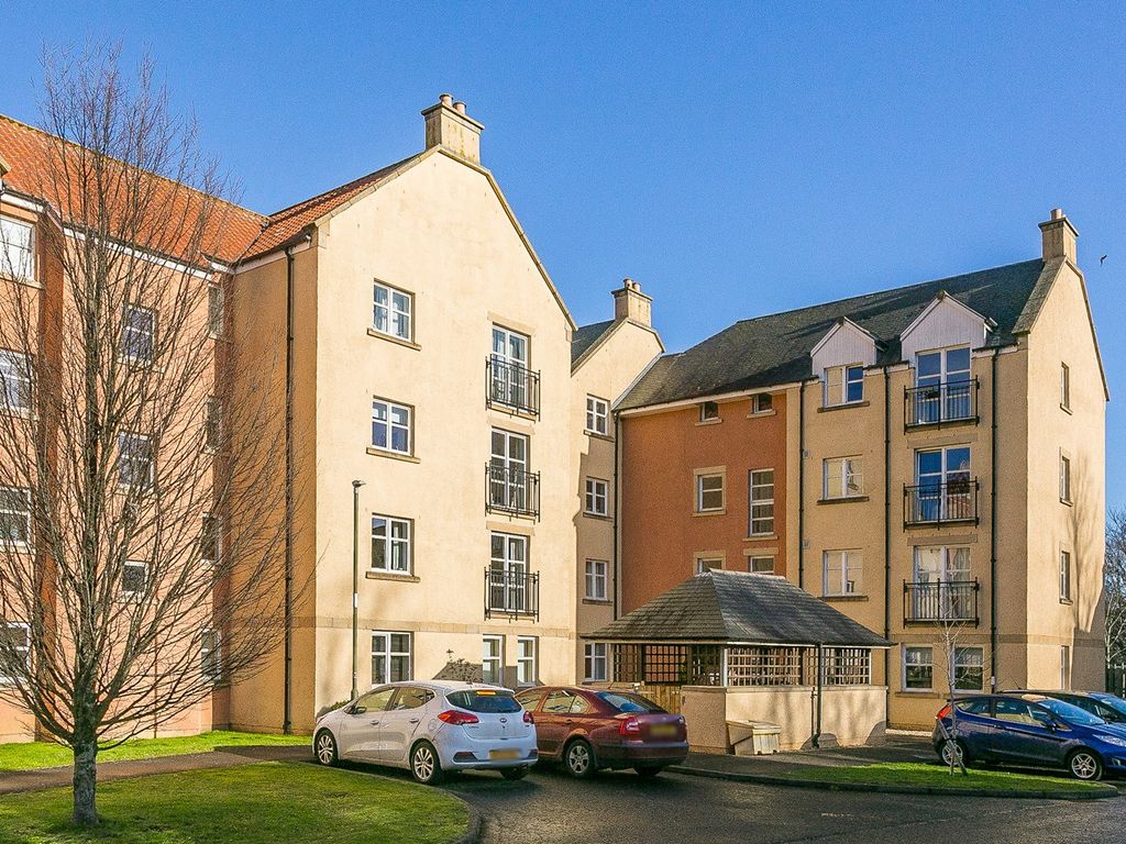 3 bed flat for sale in The Maltings, Haddington EH41, £250,000