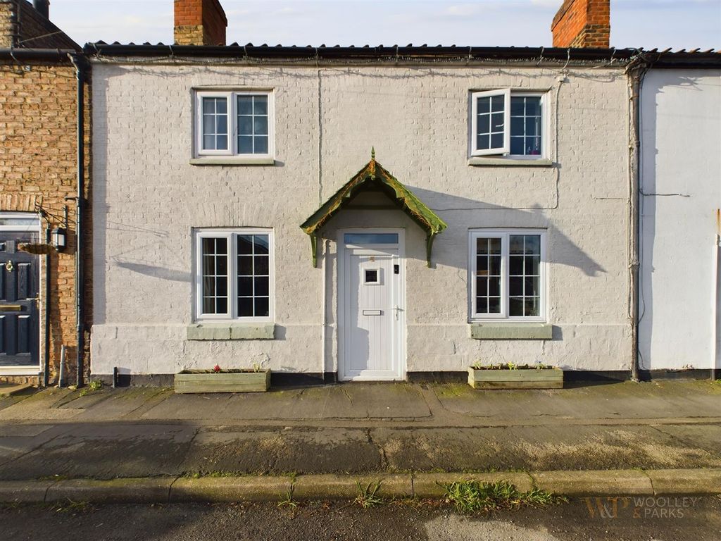 3 bed property for sale in Coppergate, Nafferton, Driffield YO25, £225,000