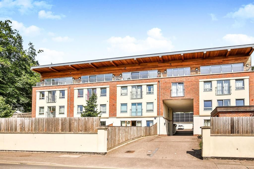 2 bed flat for sale in Thorpe Road, Norwich NR1, £260,000