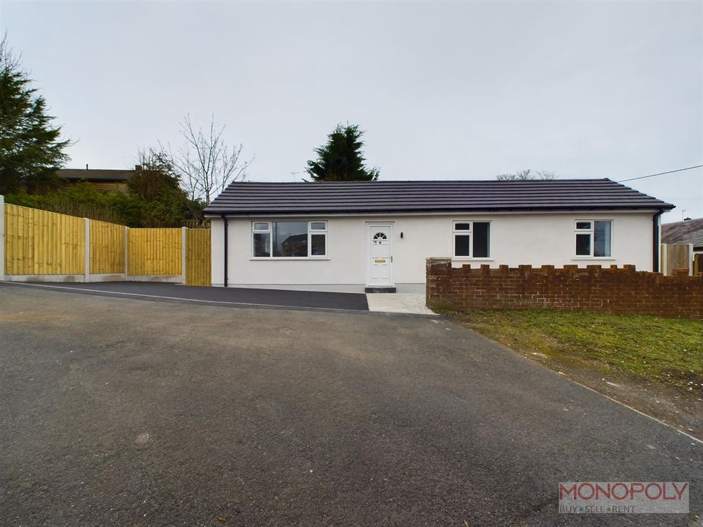 3 bed detached bungalow for sale in Afoneitha Road, Pen-Y-Cae, Wrexham LL14, £249,950