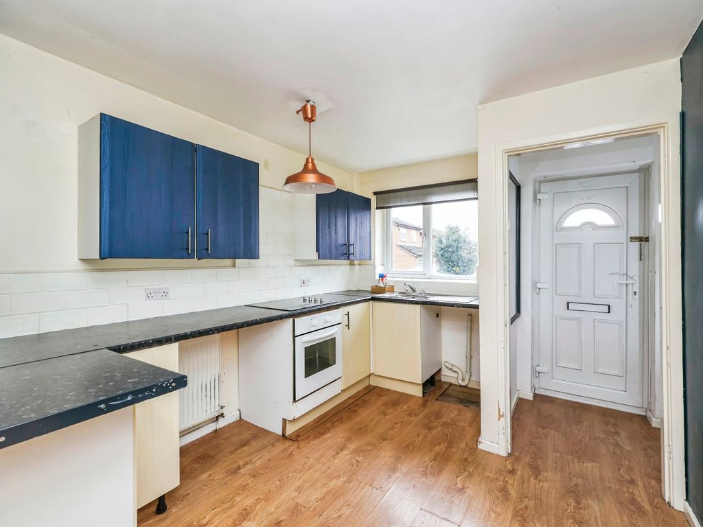 2 bed town house for sale in Vernon Park Drive, Basford NG6, £160,000