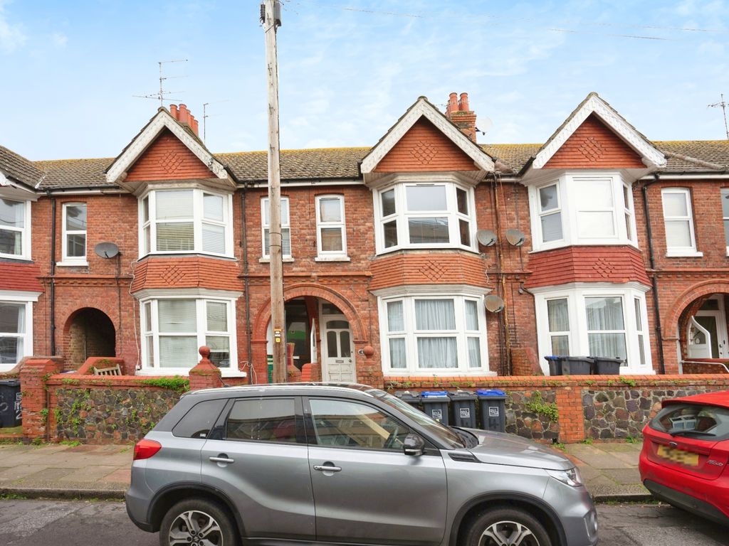 2 bed flat for sale in Charlecote Road, Worthing BN11, £275,000