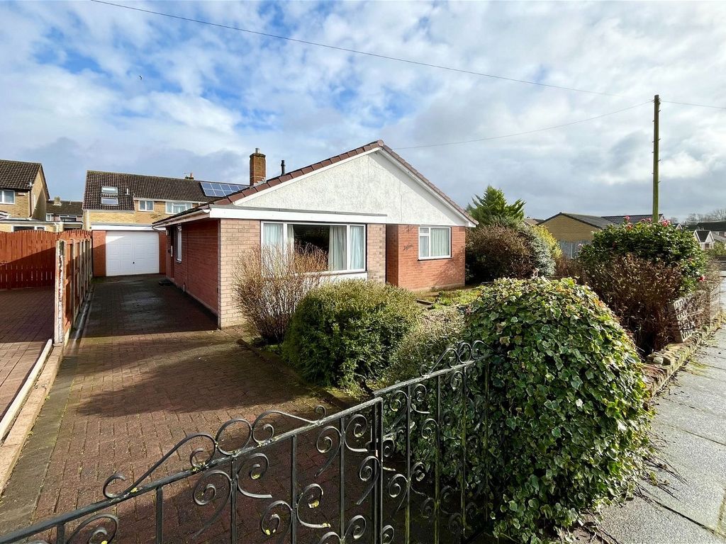 3 bed bungalow for sale in Acredale Road, Belle Vue, Carlisle CA2, £243,500