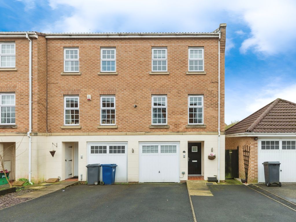 3 bed terraced house for sale in Welbeck Crescent, Bamber Bridge, Preston PR5, £190,000