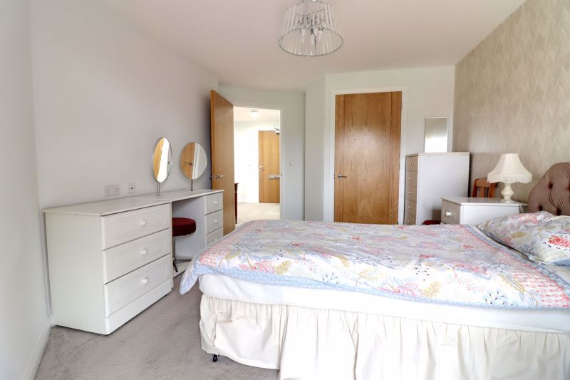 1 bed flat for sale in Deans Park Court, Kingsway, Stafford ST16, £180,000