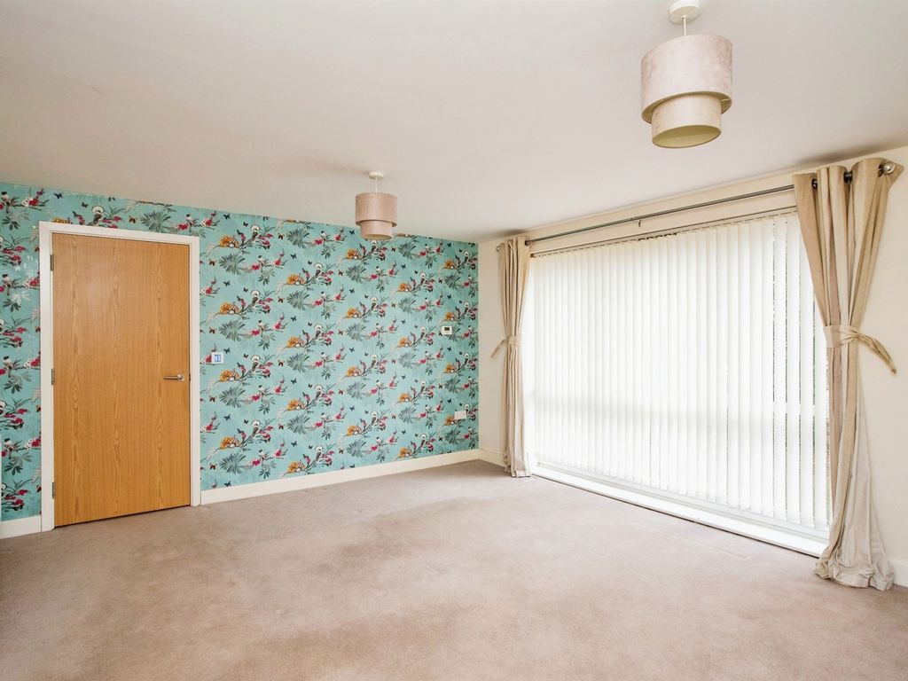 2 bed flat for sale in Groundsel Walk, Hemel Hempstead HP2, £150,000