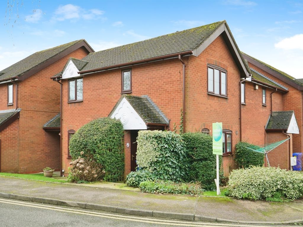 2 bed end terrace house for sale in Derwent Close, Burton-On-Trent DE14, £90,000