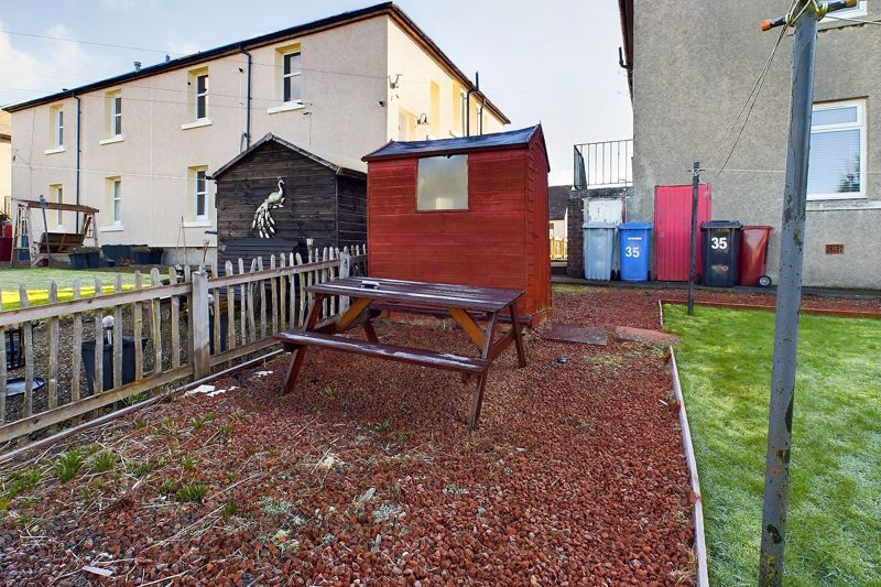 2 bed flat for sale in Douglas Street, Carluke ML8, £54,000