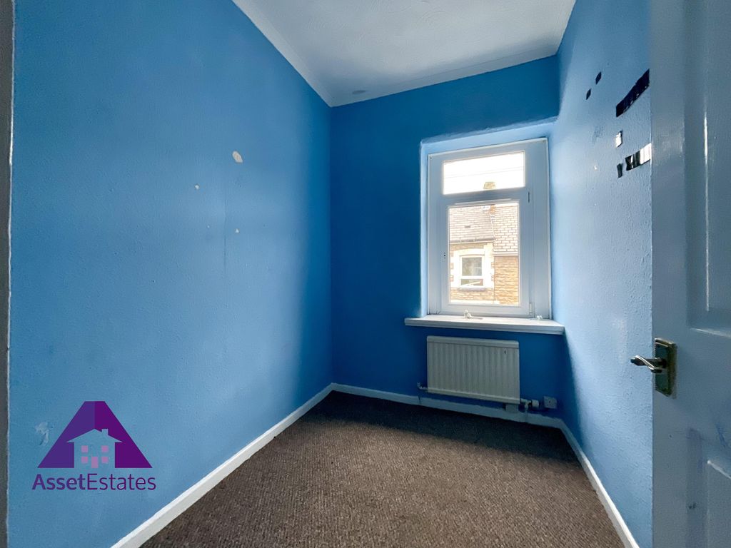 3 bed terraced house for sale in Alma Street, Abertillery NP13, £90,000