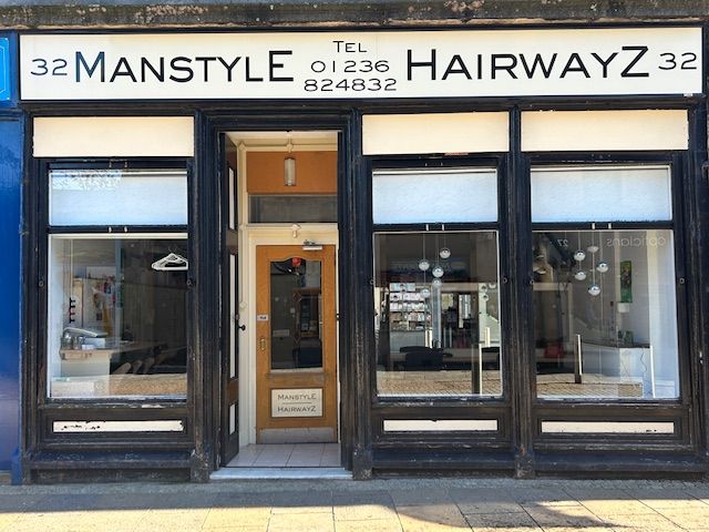 Leisure/hospitality for sale in Main Street, North Lanarkshire G65, £99,995