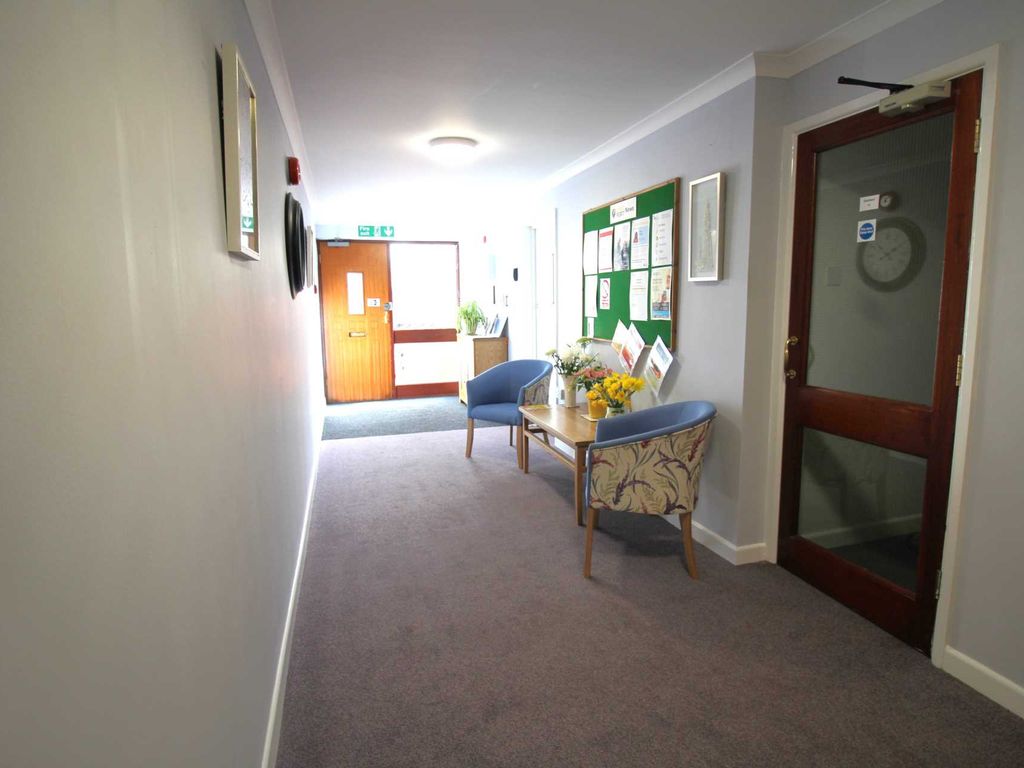 1 bed flat for sale in Jubilee Court, 46-48 Baker Street BS23, £89,950