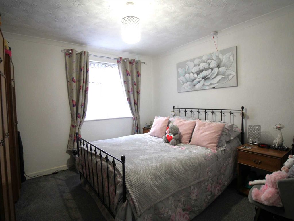 1 bed flat for sale in Jubilee Court, 46-48 Baker Street BS23, £89,950