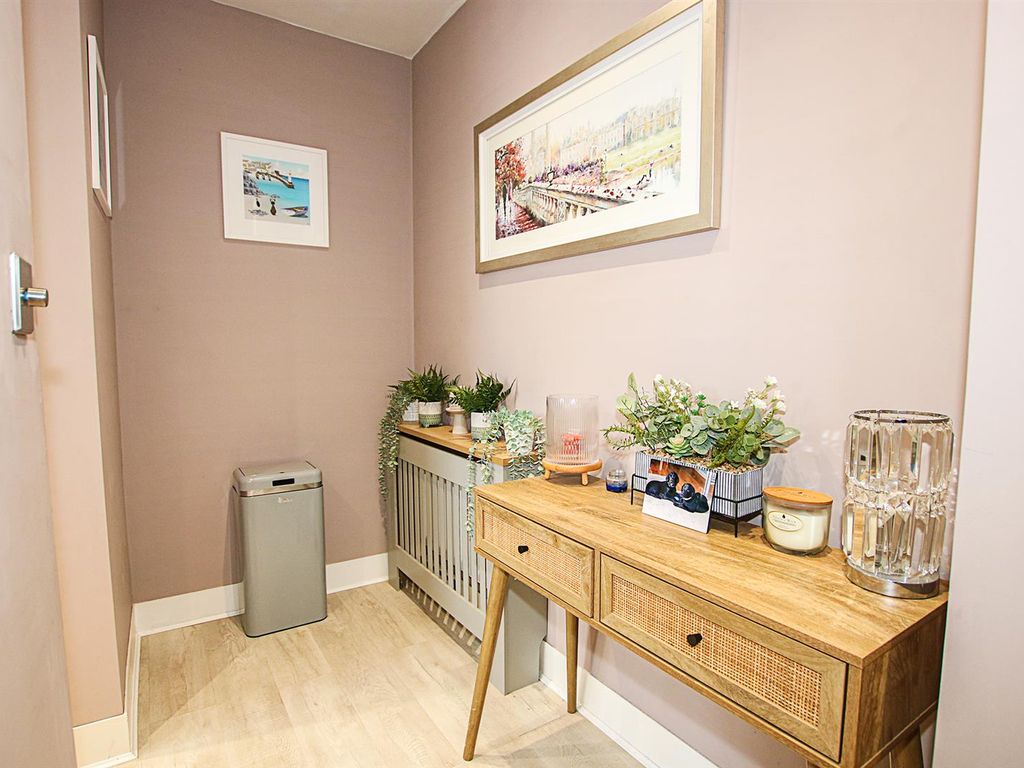 1 bed flat for sale in Heasman Close, Newmarket CB8, £195,000