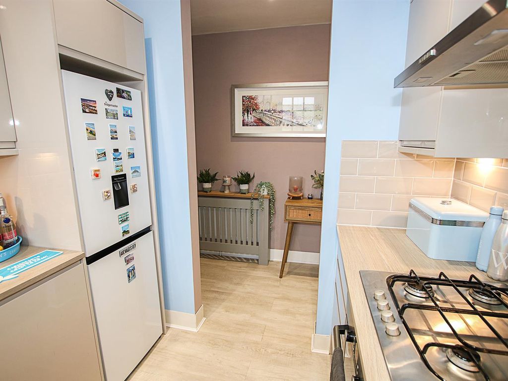 1 bed flat for sale in Heasman Close, Newmarket CB8, £195,000