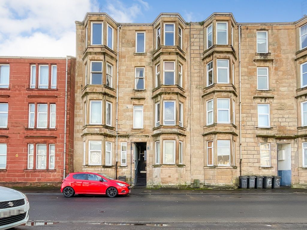 1 bed flat for sale in Glen Avenue, Port Glasgow PA14, £12,000