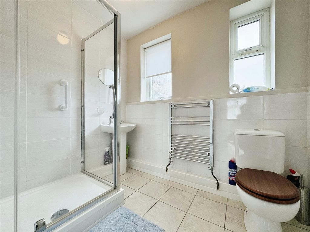 2 bed flat for sale in The Northern Road, Crosby, Liverpool L23, £140,000