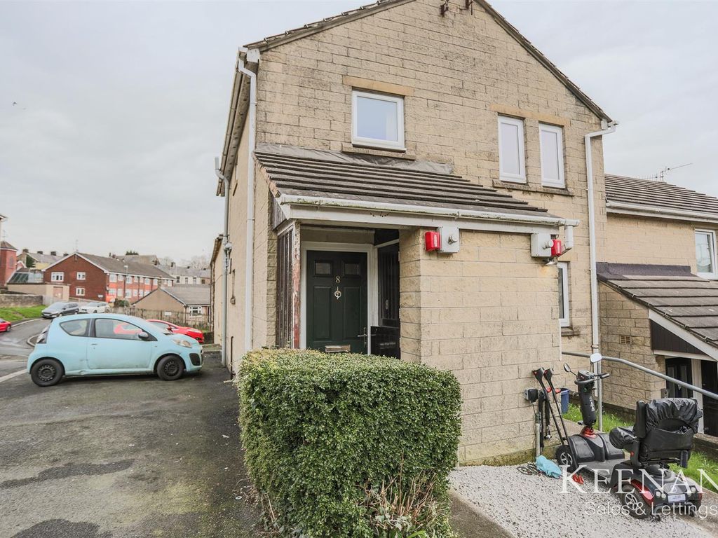 2 bed flat for sale in Chapel Walk, Padiham, Burnley BB12, £49,950