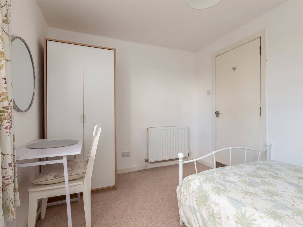 2 bed flat for sale in 14C, Cramond Green, Cramond, Edinburgh EH4, £195,000