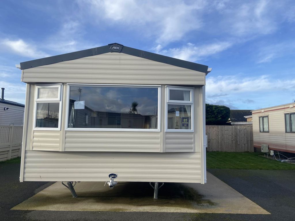 Mobile/park home for sale in Towyn Road, Towyn, Abergele LL22, £25,750