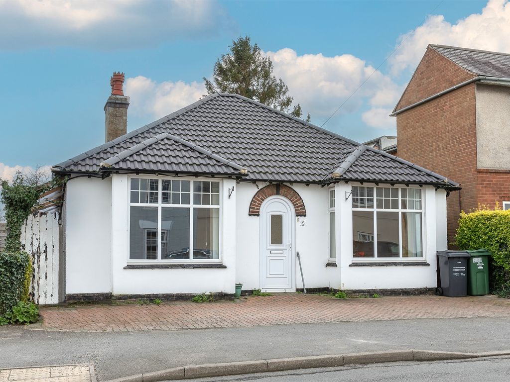 2 bed bungalow for sale in Leicester Road, Loughborough LE12, £144,000