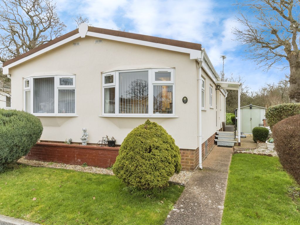 2 bed mobile/park home for sale in Woodlands Way, Exeter EX5, £250,000