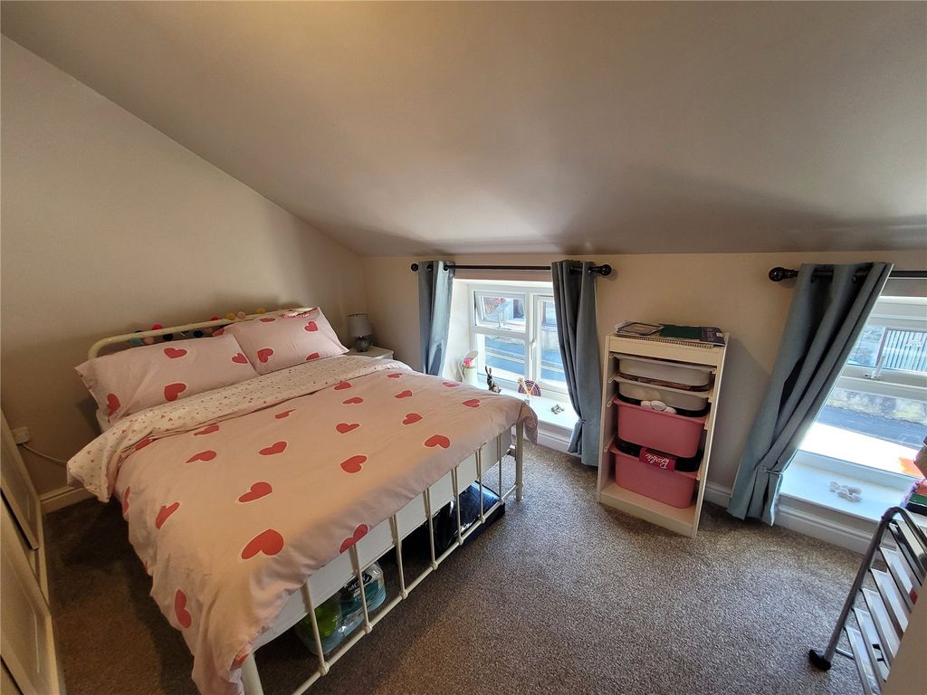 2 bed terraced house for sale in Rhedyw Road, Llanllyfni, Caernarfon, Gwynedd LL54, £135,000
