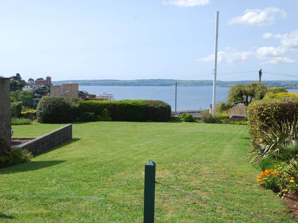 3 bed flat for sale in Grafton Road, Torquay TQ1, £255,000