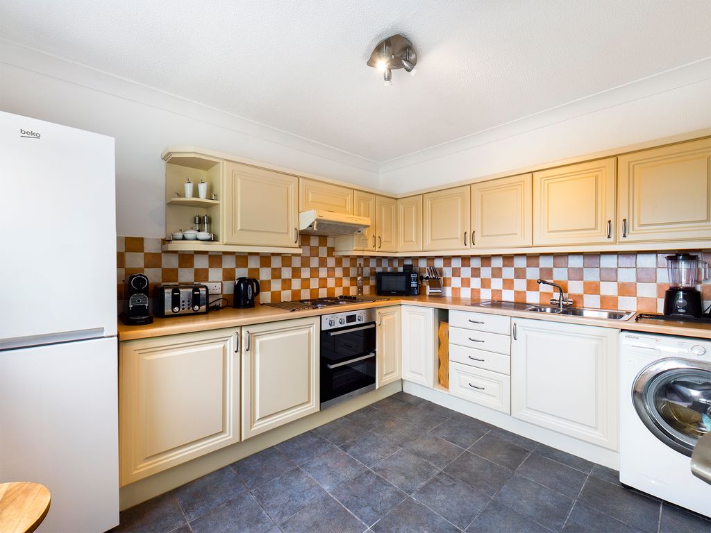 3 bed flat for sale in Grafton Road, Torquay TQ1, £255,000