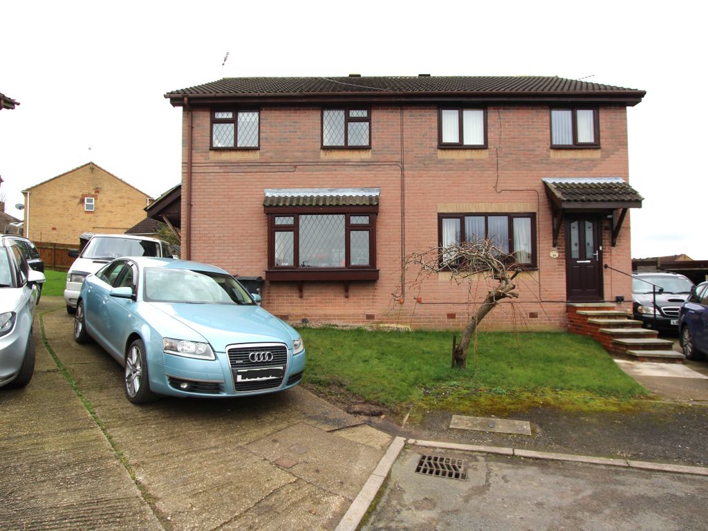 3 bed semi-detached house for sale in Deepdale Road, Bolsover, Chesterfield S44, £135,000