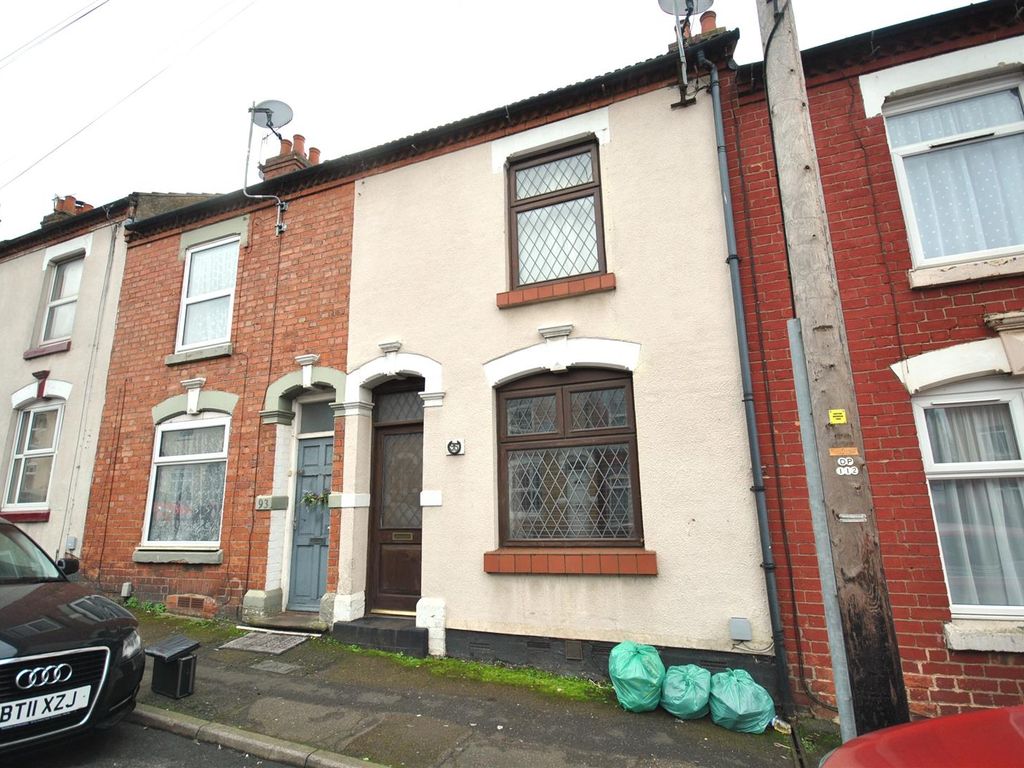 3 bed terraced house for sale in Baker Street, Northampton NN2, £169,950
