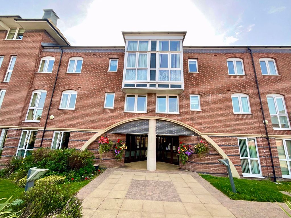1 bed flat for sale in Crown Street, Stone ST15, £110,000
