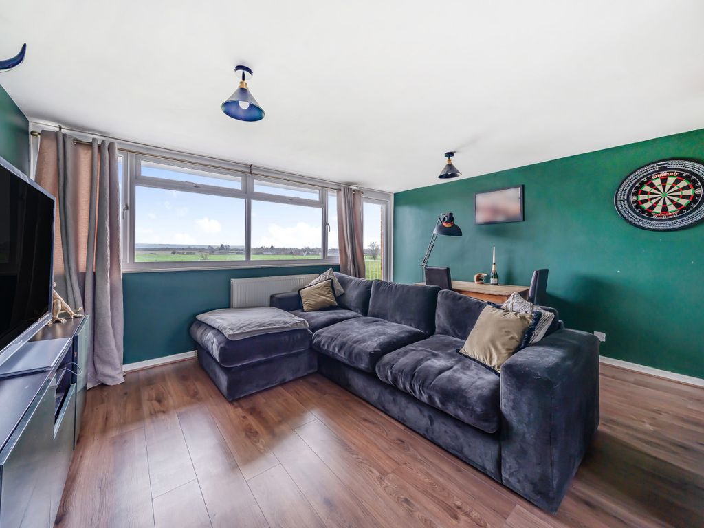 2 bed flat for sale in Pamington Fields, Ashchurch, Tewkesbury GL20, £165,000