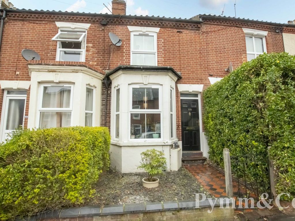 3 bed terraced house for sale in Beaconsfield Road, Norwich NR3, £250,000