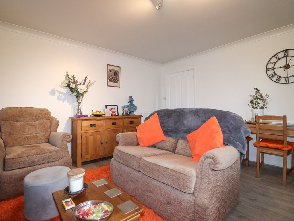 2 bed flat for sale in Wheelbarrow Court, Scotby, Carlisle CA4, £120,000
